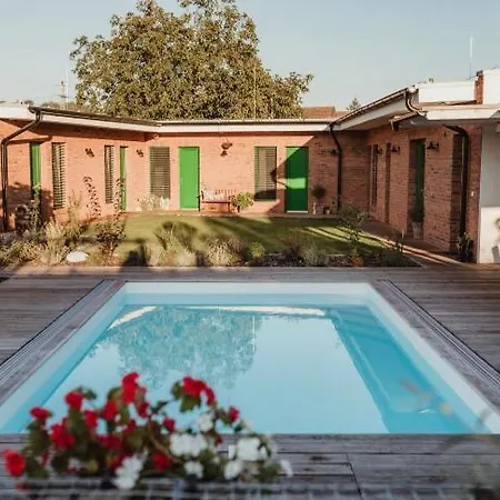 Apartment Zahrada Mutenice